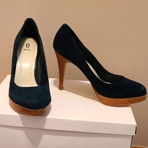 Vintage navy blue suede heels